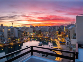 St Julian's Seaview Duplex Apartments on Spinola Bay